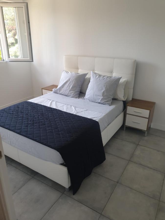 Appartements Renove 2023 Proche Aeroport 5Min, Gare Sncf 2 Min, Tramway Au Pied De L'Immeuble , Parking Possible, Renovated Apartments 2023 Near The Airport 5 Min, Train Station 2 Min, Tram Next To The Building 1 Min, Parking Possible Nice Exterior photo