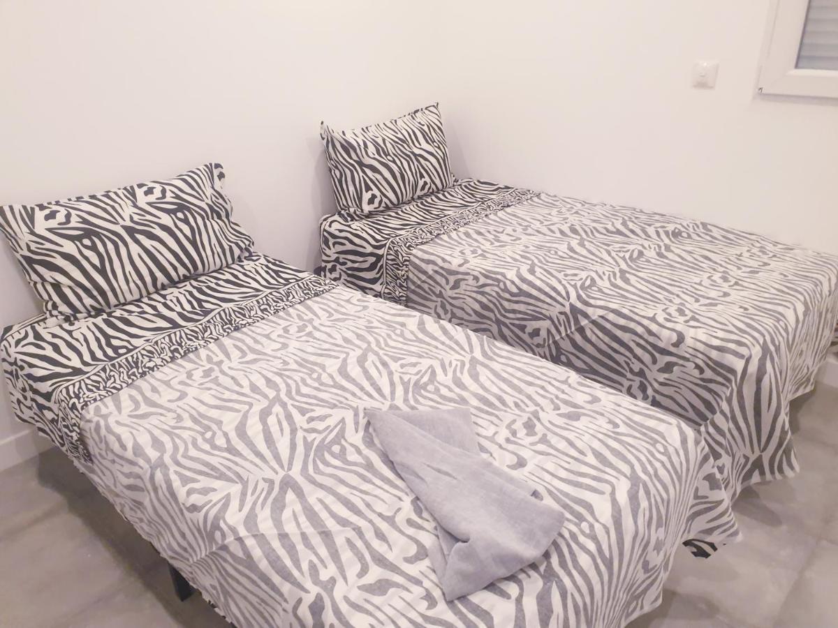 Appartements Renove 2023 Proche Aeroport 5Min, Gare Sncf 2 Min, Tramway Au Pied De L'Immeuble , Parking Possible, Renovated Apartments 2023 Near The Airport 5 Min, Train Station 2 Min, Tram Next To The Building 1 Min, Parking Possible Nice Exterior photo