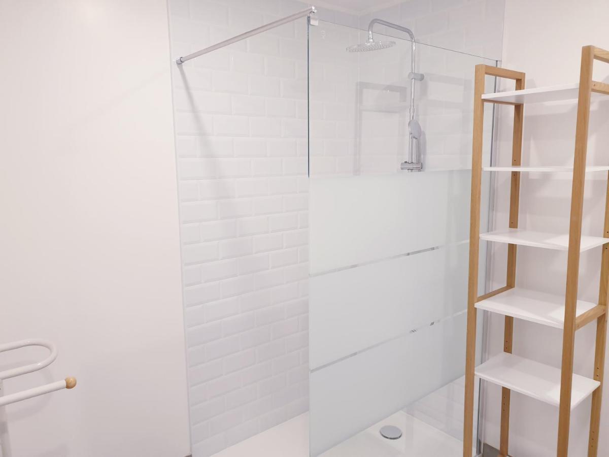 Appartements Renove 2023 Proche Aeroport 5Min, Gare Sncf 2 Min, Tramway Au Pied De L'Immeuble , Parking Possible, Renovated Apartments 2023 Near The Airport 5 Min, Train Station 2 Min, Tram Next To The Building 1 Min, Parking Possible Nice Exterior photo