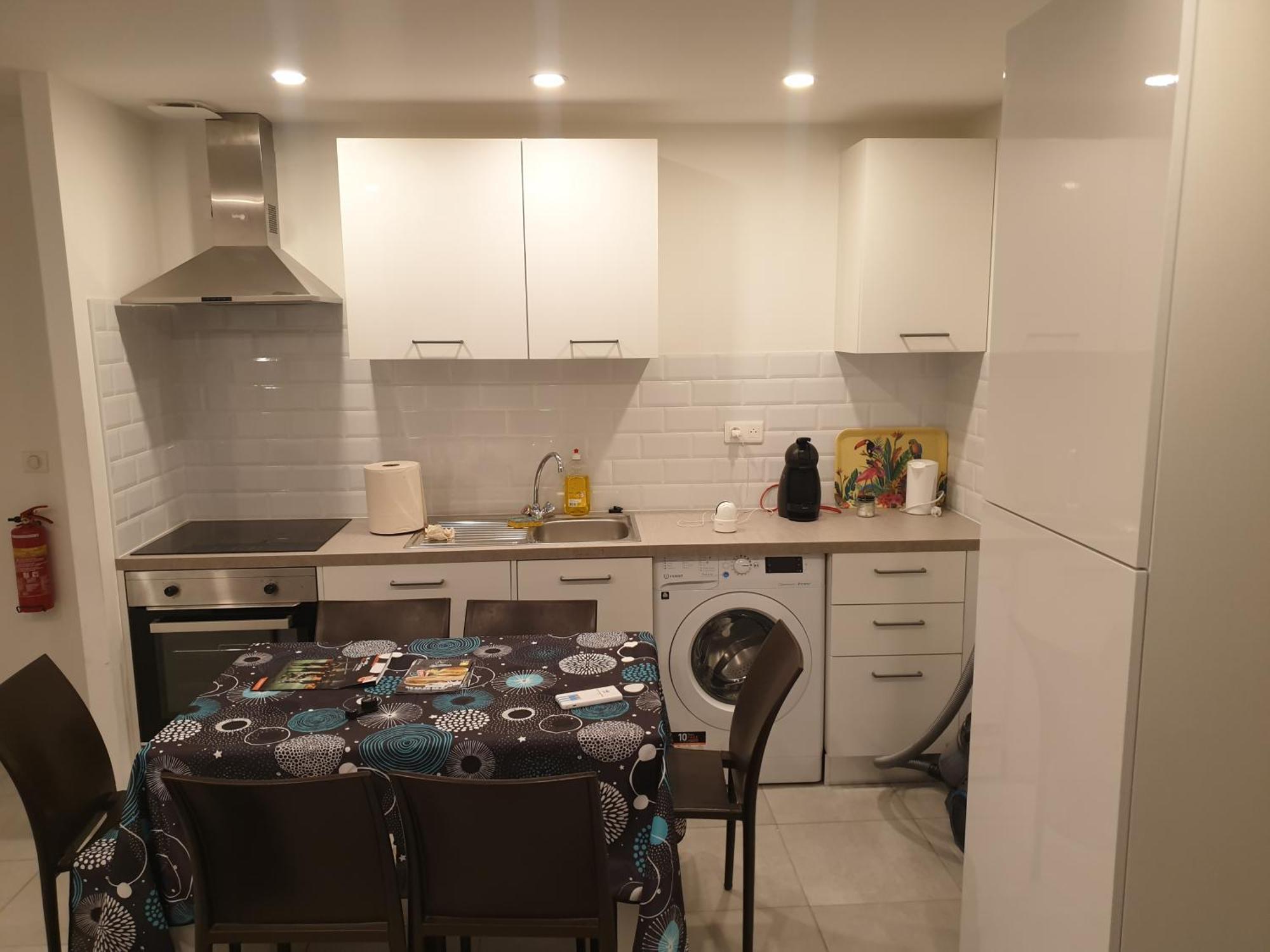 Appartements Renove 2023 Proche Aeroport 5Min, Gare Sncf 2 Min, Tramway Au Pied De L'Immeuble , Parking Possible, Renovated Apartments 2023 Near The Airport 5 Min, Train Station 2 Min, Tram Next To The Building 1 Min, Parking Possible Nice Exterior photo