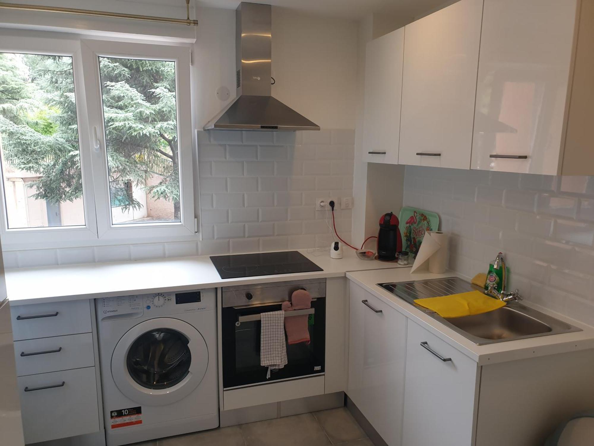 Appartements Renove 2023 Proche Aeroport 5Min, Gare Sncf 2 Min, Tramway Au Pied De L'Immeuble , Parking Possible, Renovated Apartments 2023 Near The Airport 5 Min, Train Station 2 Min, Tram Next To The Building 1 Min, Parking Possible Nice Room photo